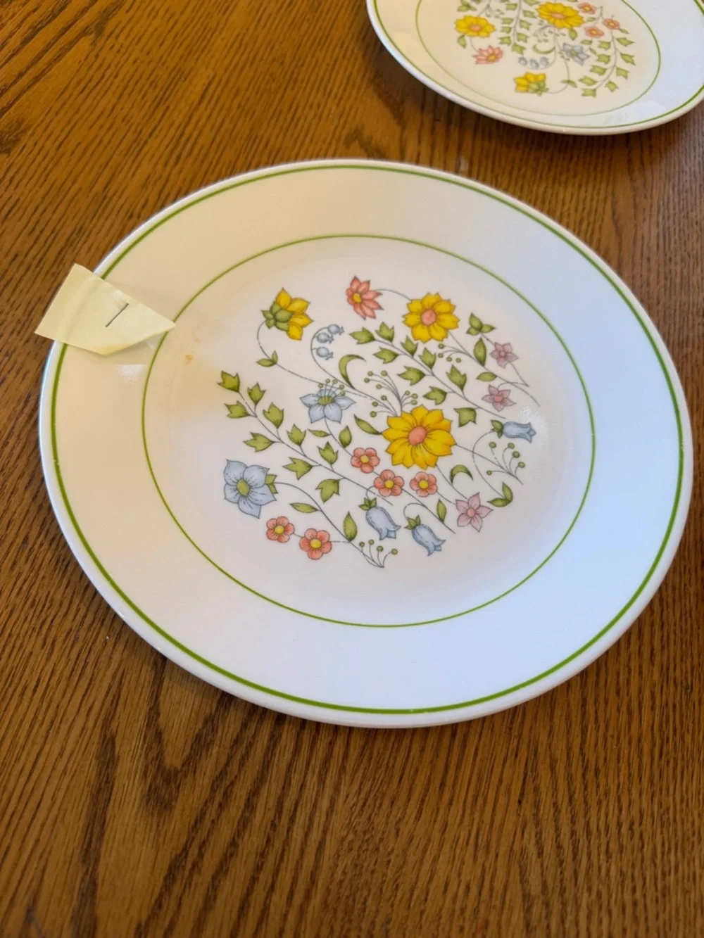 Vintage Corelle 3 Dinner Plates and 3 dessert plates Set - spring meadow - Picture 11 of 17